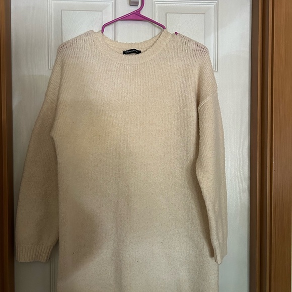 Cream Sweater Dress - Picture 6 of 10